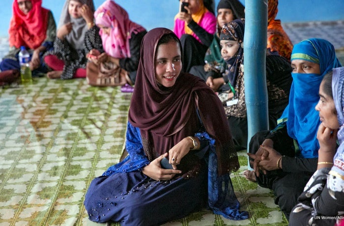 Lucky leads a planning session on joint action to address challenges, issues, and demands on gender equality and the empowerment of women and girls during the Rohingya women leaders meeting at the UN Women multi-purpose women’s centre. Photo: UN Women/Allison Joyce.